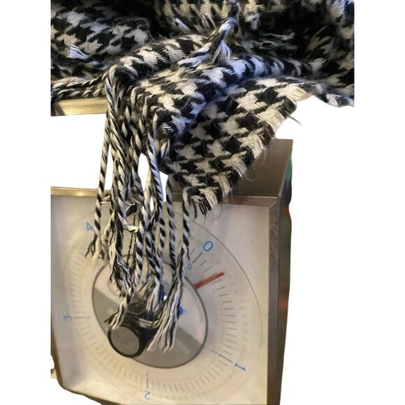Black White Houndstooth Tassel Scarf Classic Checkered Wrap Winter Shawl Boho - Picture 8 of 8
